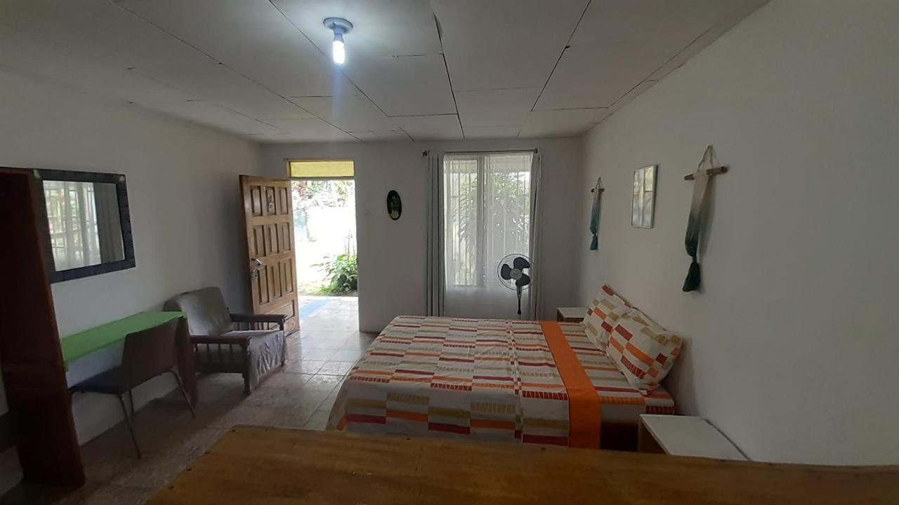 Rooms Palmeras Cahuita Esterno foto