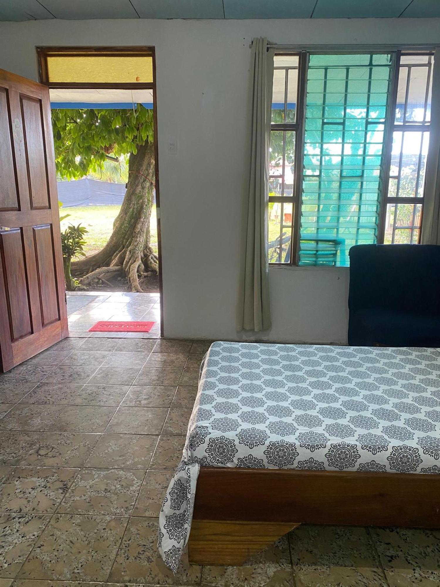 Rooms Palmeras Cahuita Esterno foto