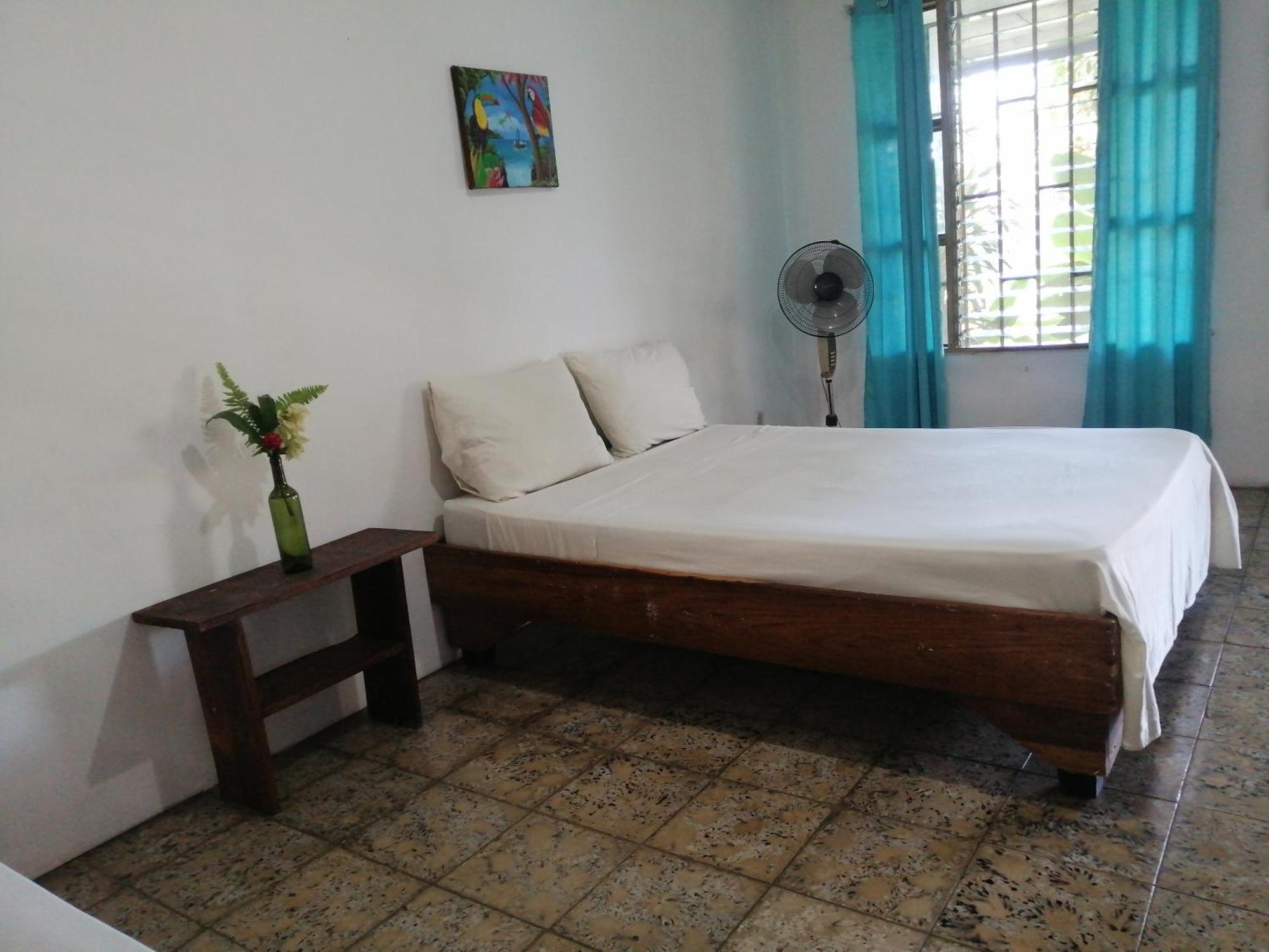 Rooms Palmeras Cahuita Esterno foto